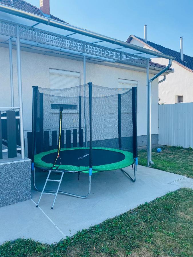 Pandora Pool Apartman Hajdúszoboszló المظهر الخارجي الصورة